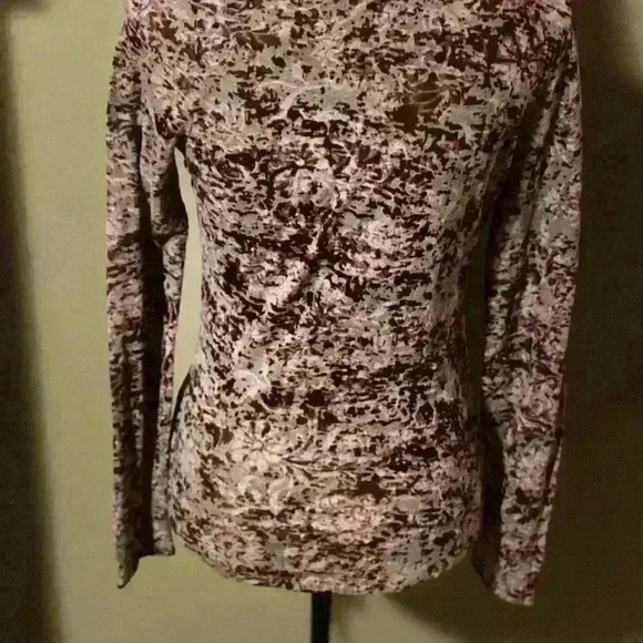 Long sleeve woman’s V neck - Picture 2 of 4